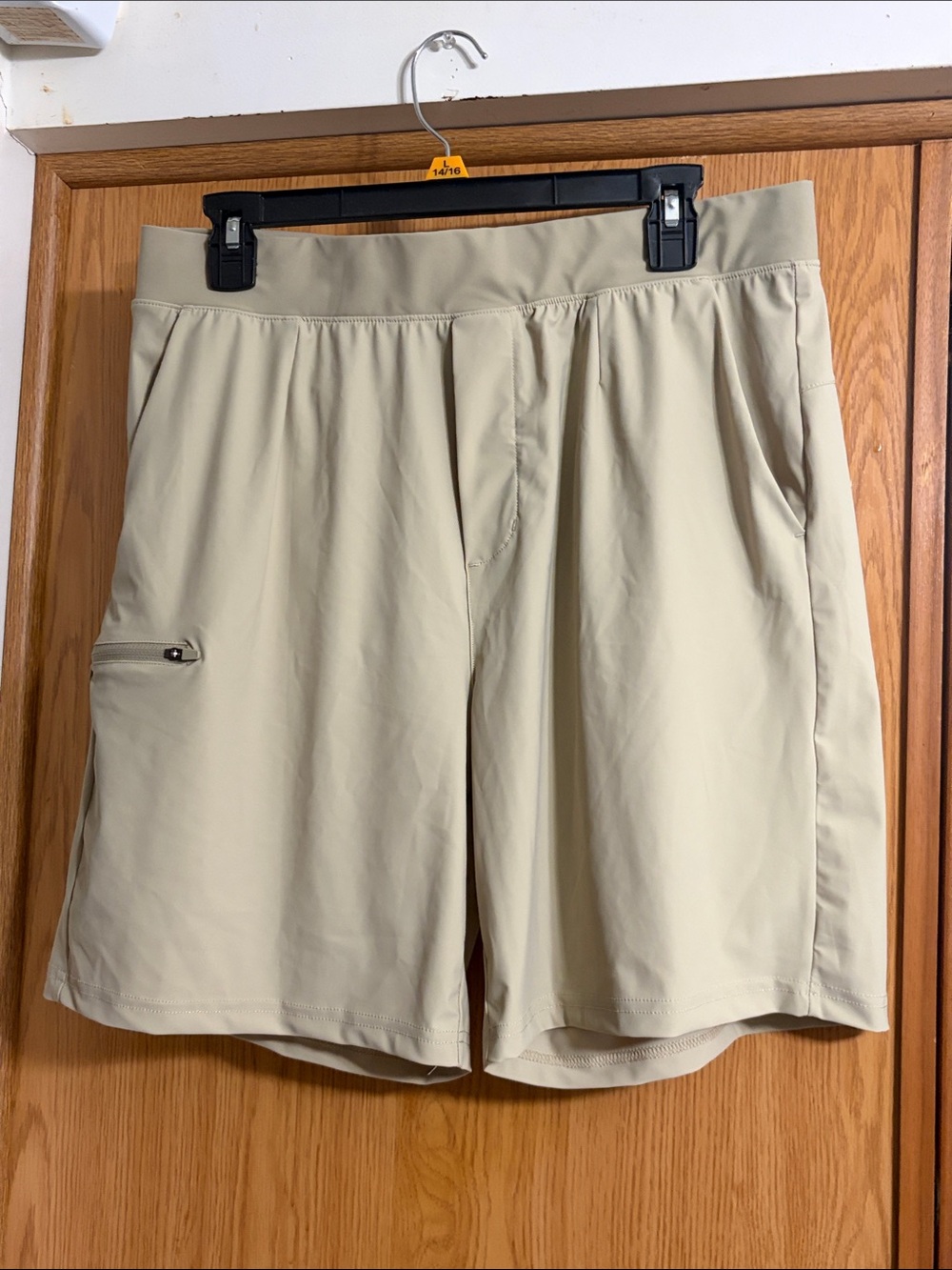 Men's Hybrid Shorts in Beige - Lightweight Quick-Dry